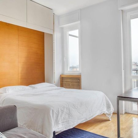 Joivy Vibrant Studio With Balcony Mailand Exterior foto