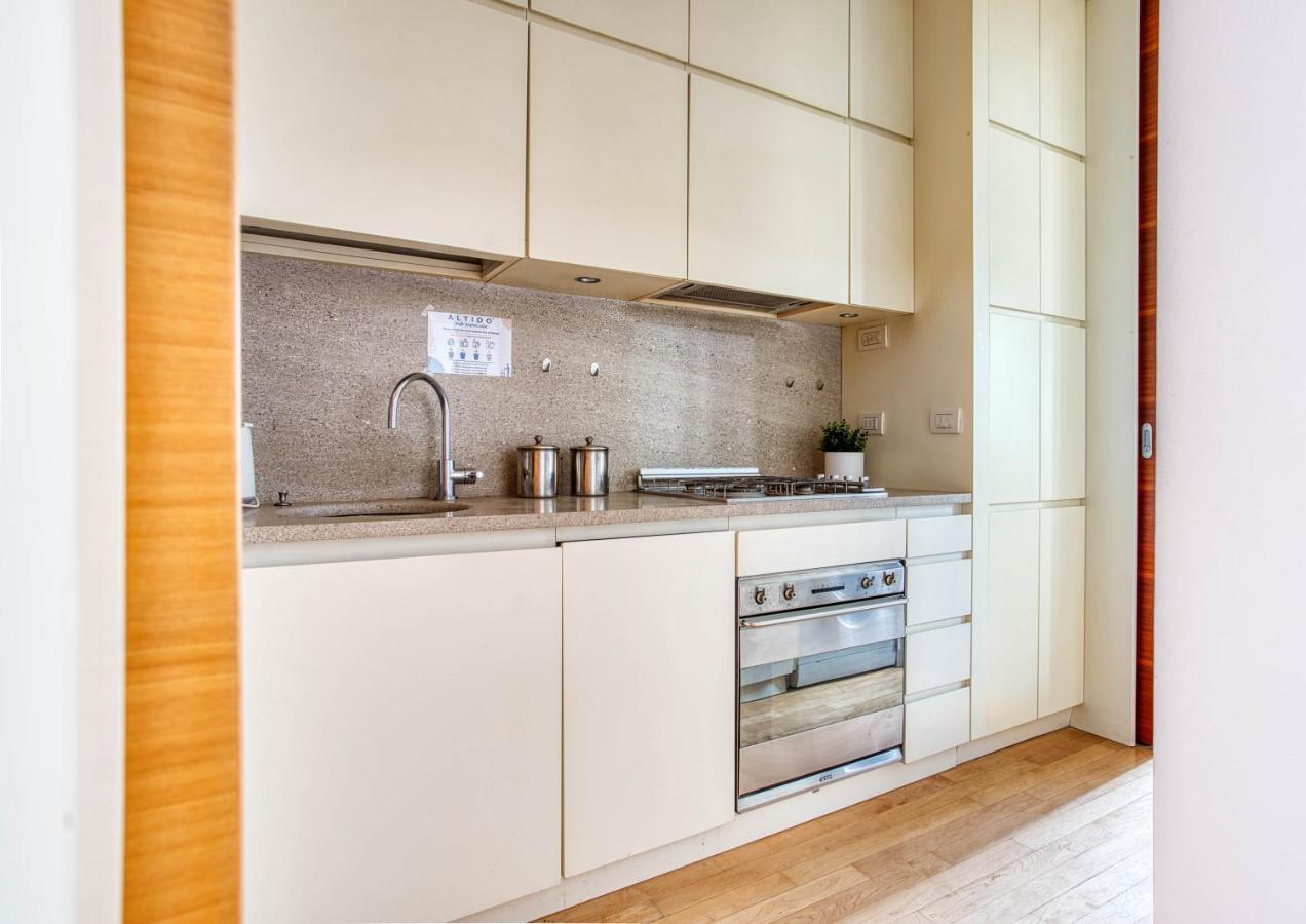 Joivy Vibrant Studio With Balcony Mailand Exterior foto